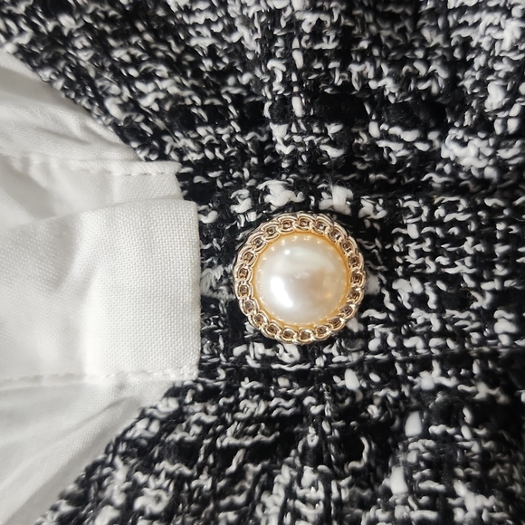 Womans Tweed Bustier Blouse with Pearl Detail Buttons - Picture 5 of 7